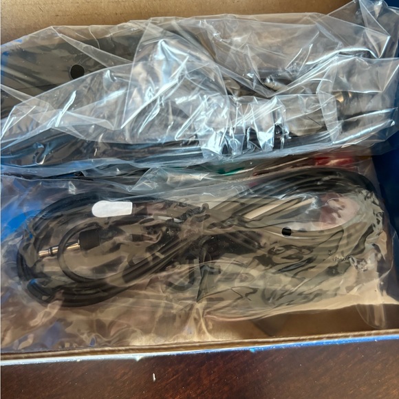 REI HDMI Extender 70m New in box - Picture 5 of 8